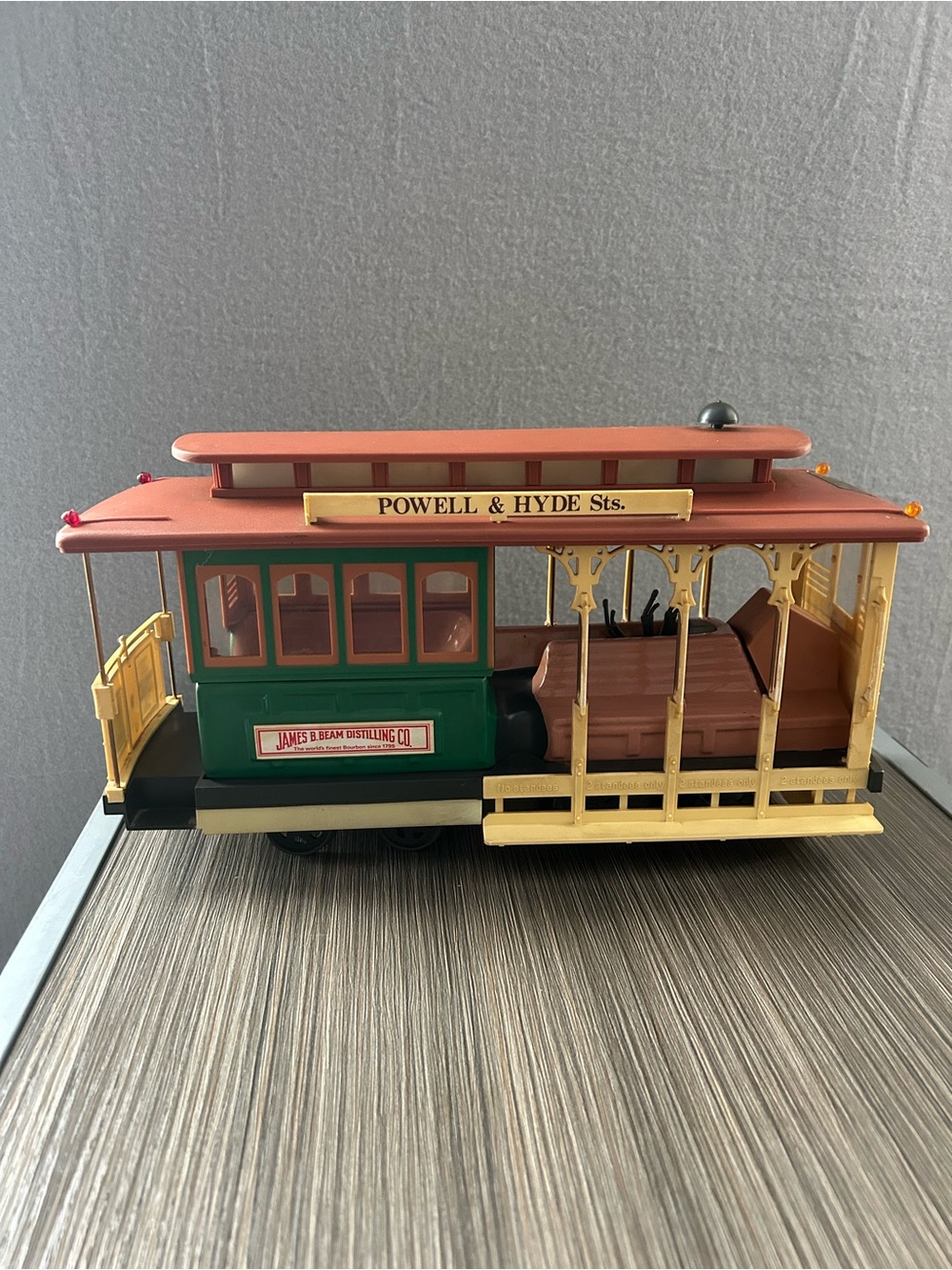 vintage 1983 Jim Beam San Francisco Cable Car Whiskey Decanter  Empty
